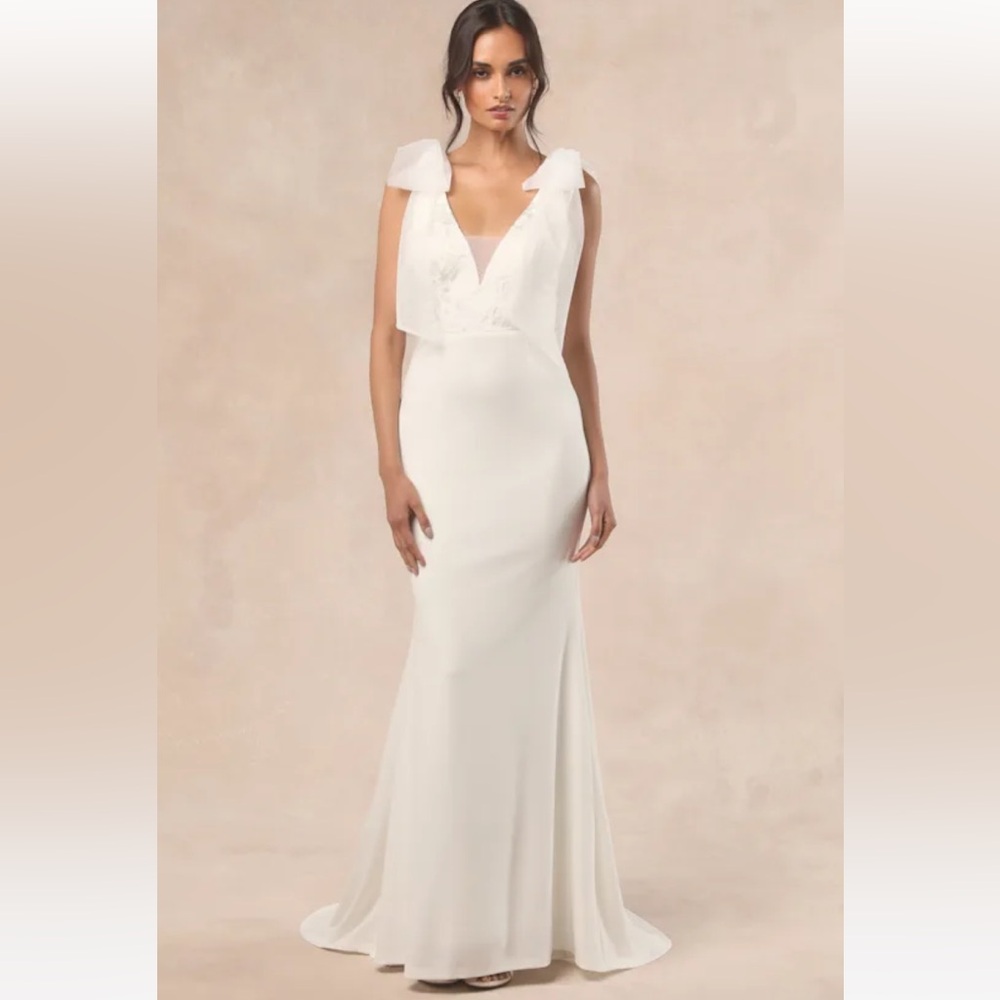 White Maxi Lulu’s Desiree Dress